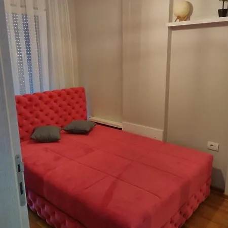 Apartment 25 *