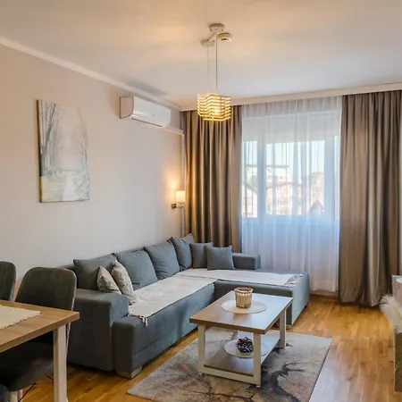 Apartment 25