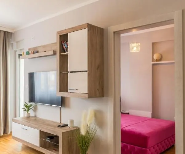 25 * Vrnjačka Banja